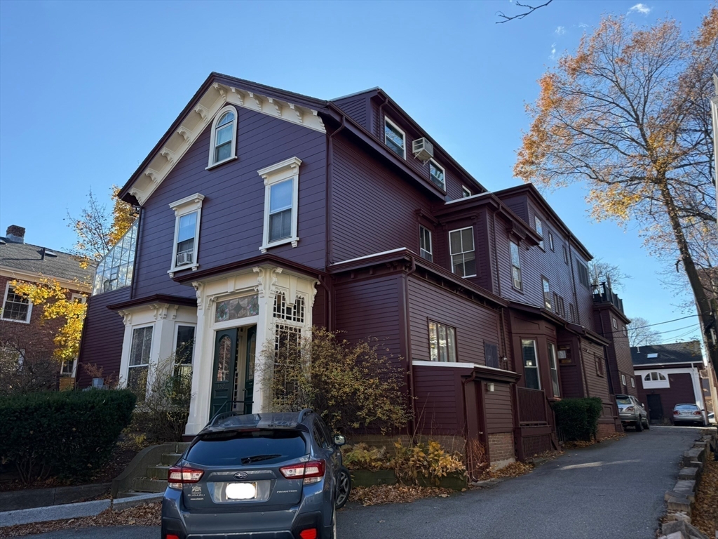352 Harvard St #1C Cambridge, MA 02138