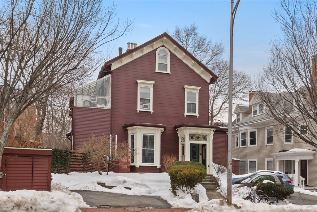 352 Harvard St #1C Cambridge, MA 02138