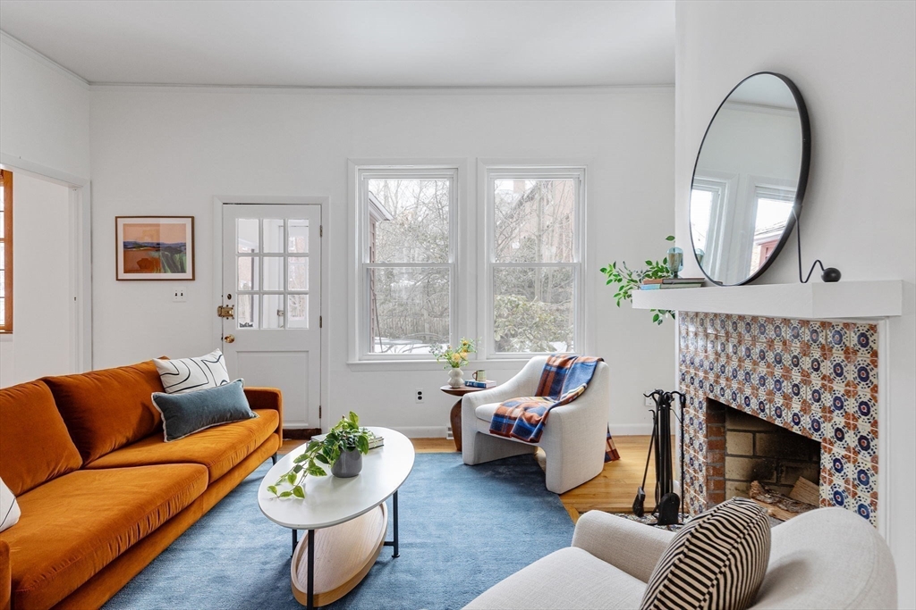 352 Harvard St #1C Cambridge, MA 02138