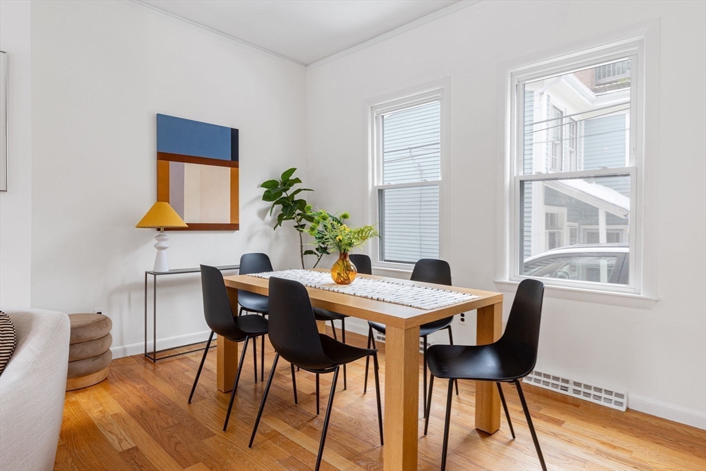 352 Harvard St #1C Cambridge, MA 02138