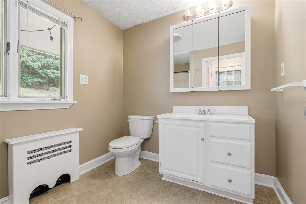 3 Myrtle Ter Wakefield, MA 01880
