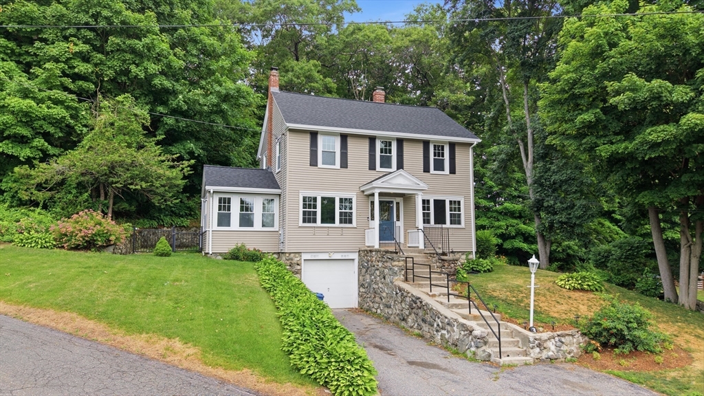 3 Myrtle Ter Wakefield, MA 01880