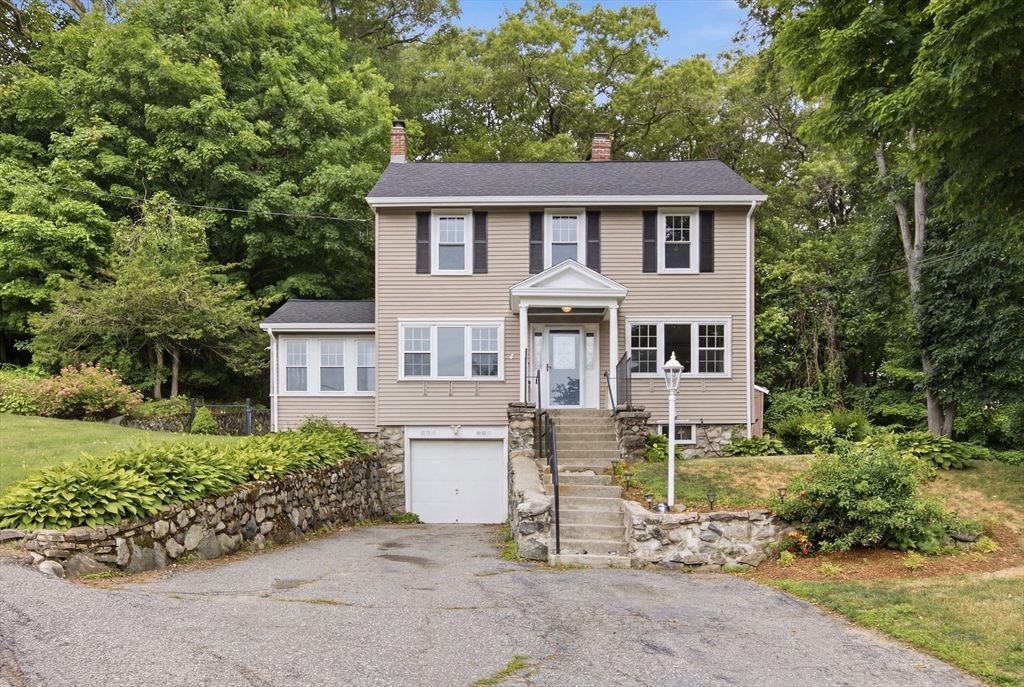 3 Myrtle Ter Wakefield, MA 01880