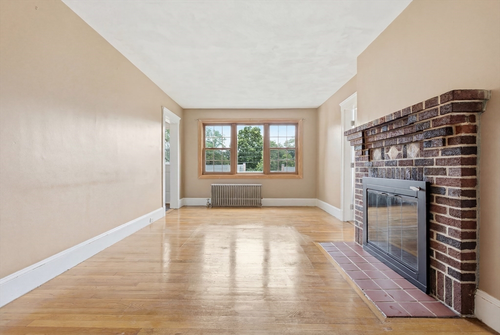 3 Myrtle Ter Wakefield, MA 01880