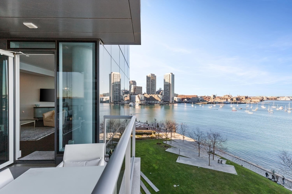22 Liberty Dr #6F Boston, MA 02210