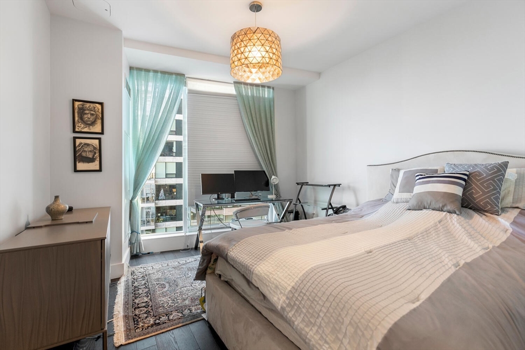 22 Liberty Dr #6F Boston, MA 02210