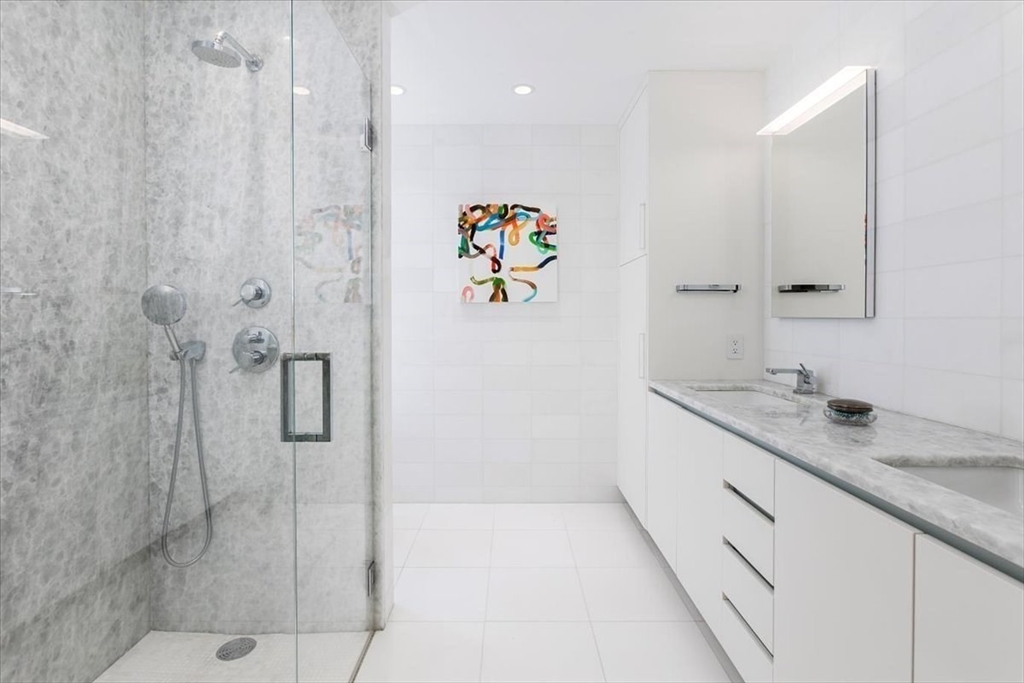 1 Huntington Ave #707 Boston, MA 02116