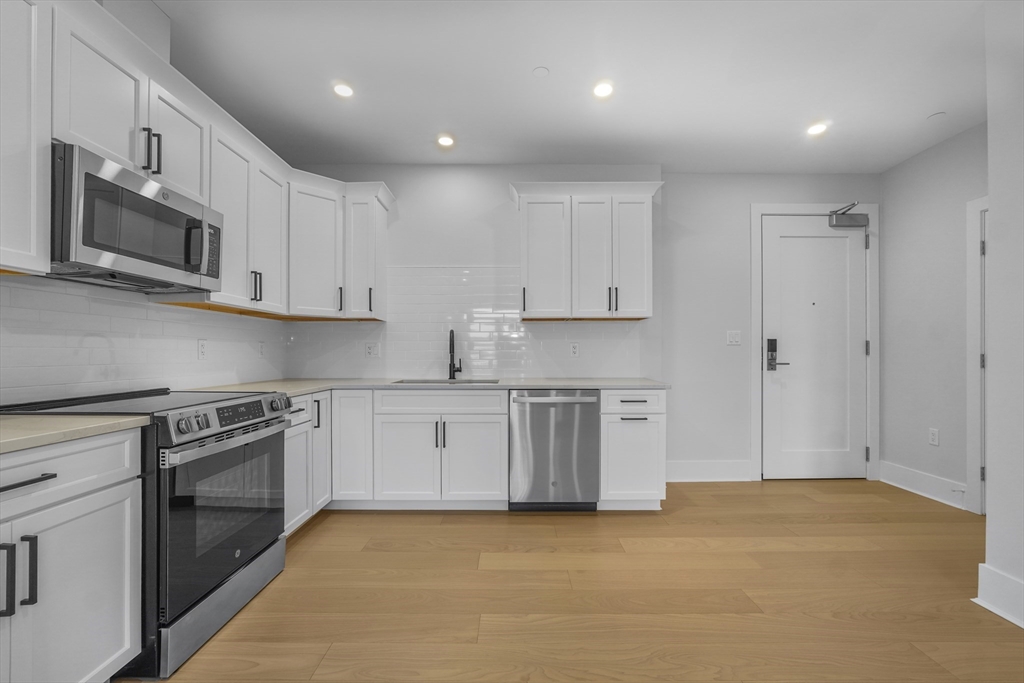 62 Foundry St #414 Wakefield, MA 01880