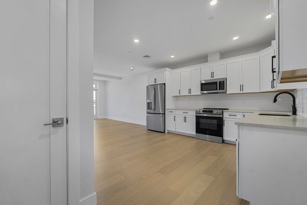 62 Foundry St #414 Wakefield, MA 01880