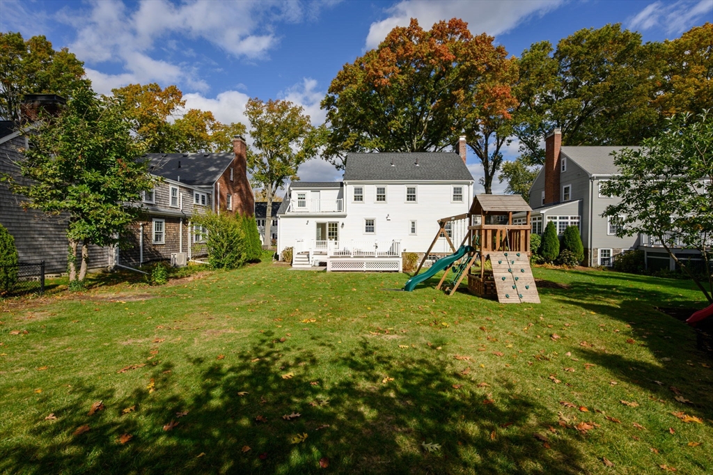 19 Lantern Ln Milton, MA 02186