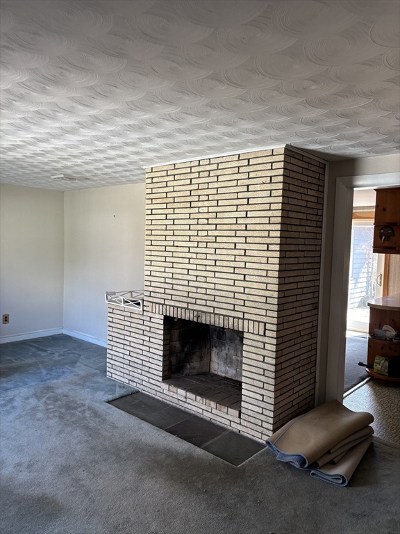 2 Savin Rd Wakefield, MA 01880