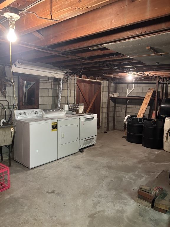 2 Savin Rd Wakefield, MA 01880