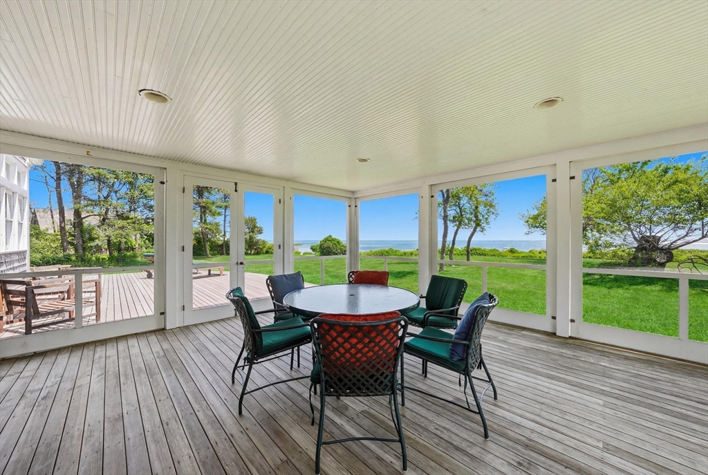 91 Plantingfield Way Edgartown, MA 02539