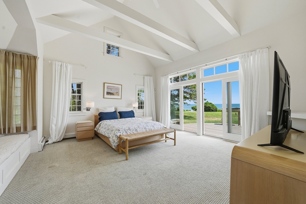 91 Plantingfield Way Edgartown, MA 02539