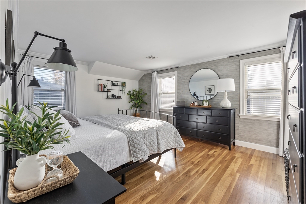 3 Suntaug St Lynnfield, MA 01940