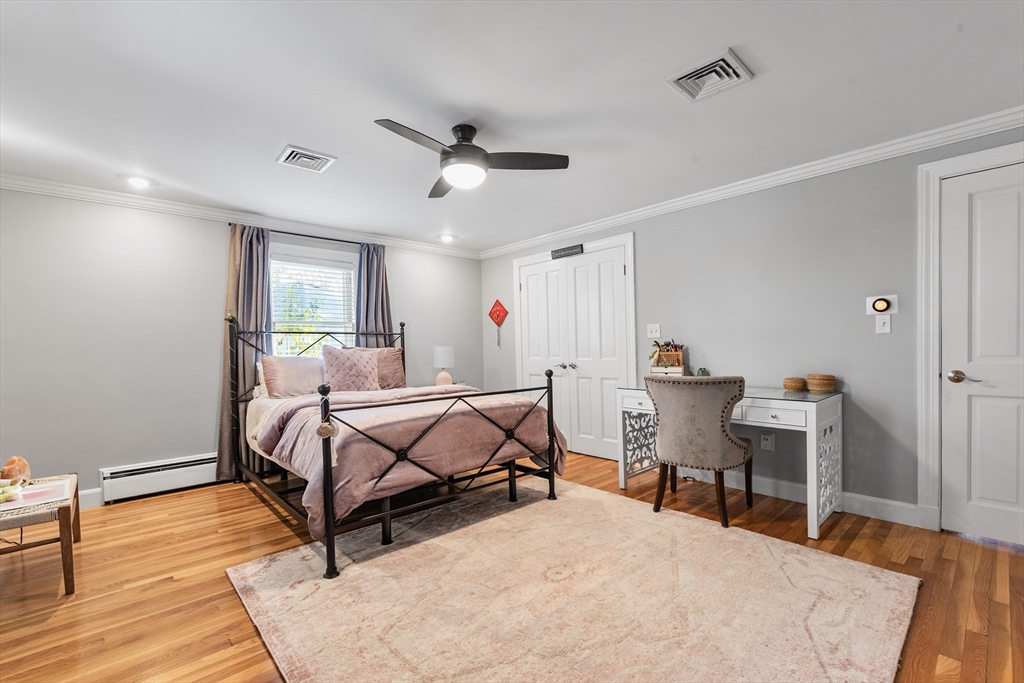 3 Suntaug St Lynnfield, MA 01940