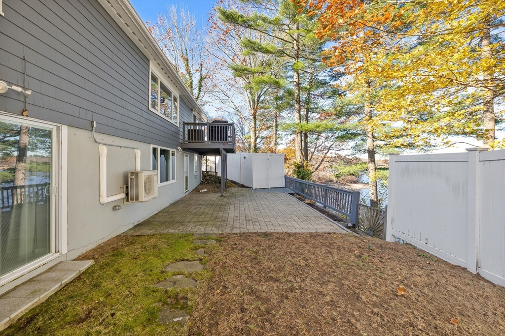 3 Suntaug St Lynnfield, MA 01940