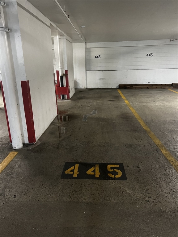 151 Tremont reet Ul: 445th St