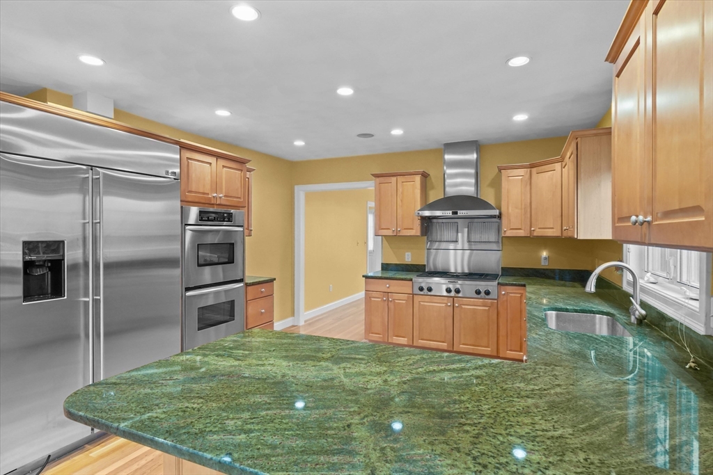 5 Bateman Ct #5 Wakefield, MA 01880 5 Bateman Ct #5 Wakefield, MA 01880