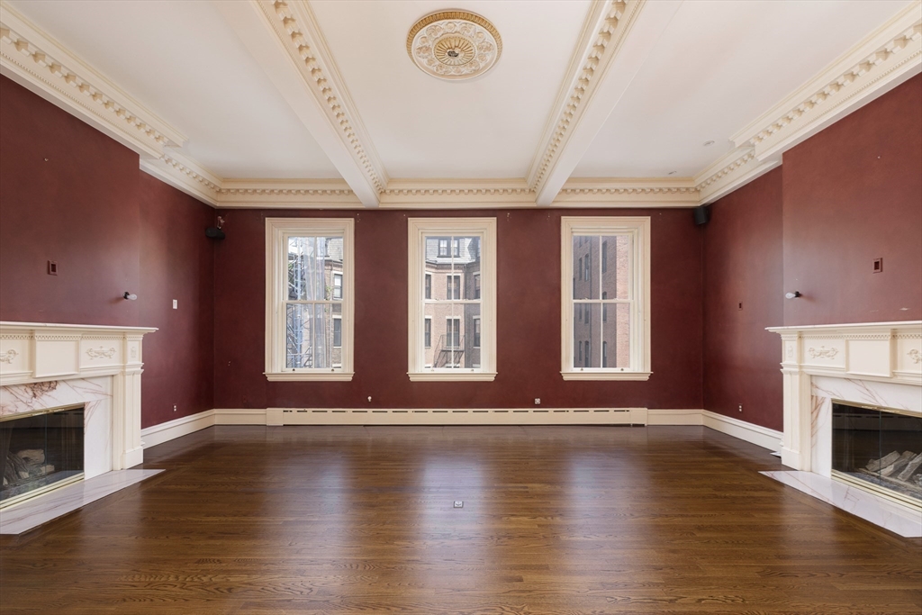 129 Commonwealth Ave Boston, MA 02116