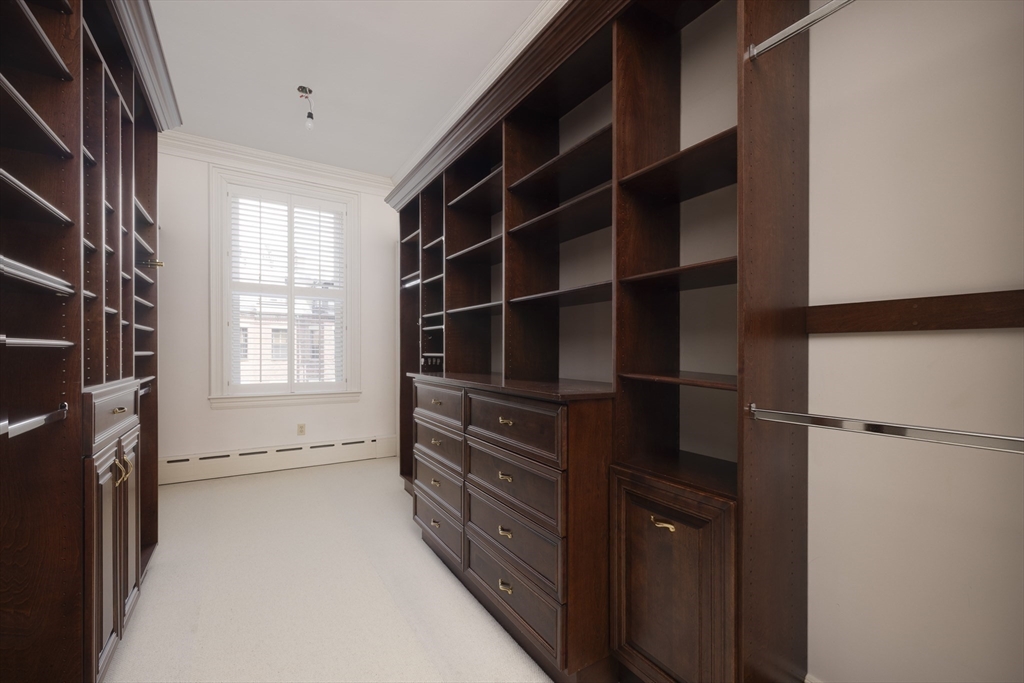 129 Commonwealth Ave Boston, MA 02116