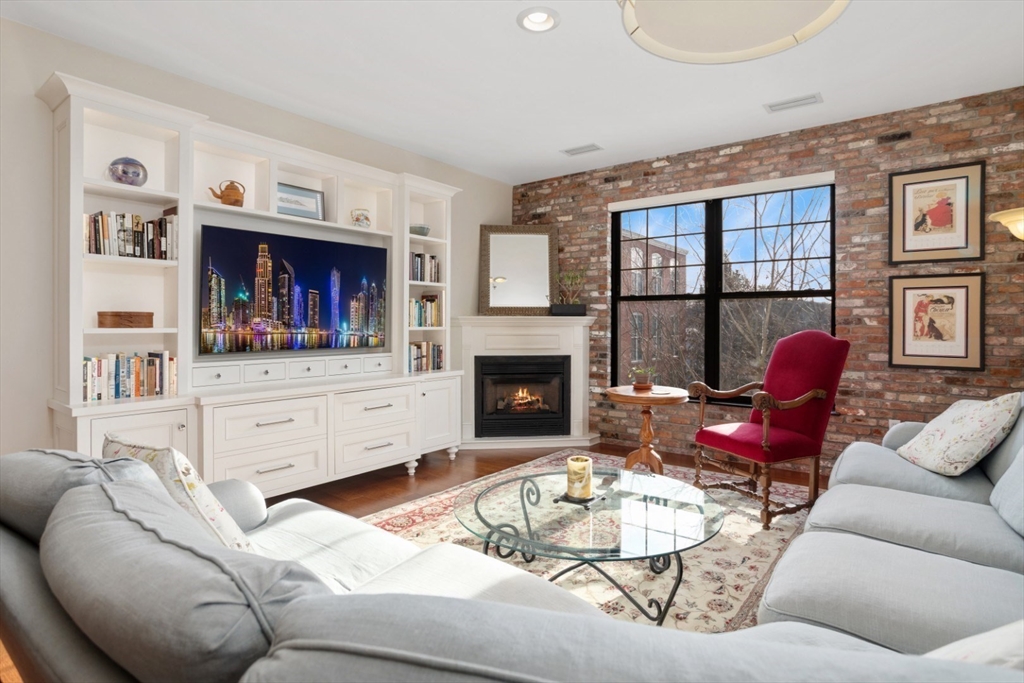 248 Albion St #231 Wakefield, MA 01880