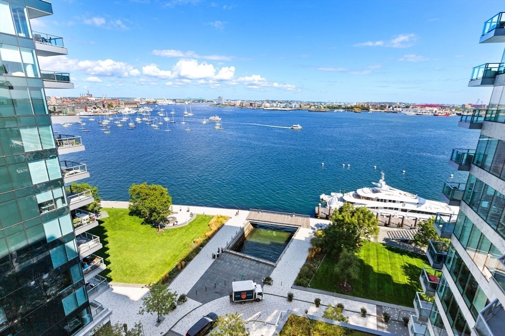 50 Liberty Dr #10K Boston, MA 02210