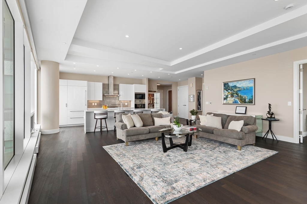 50 Liberty Dr #10K Boston, MA 02210