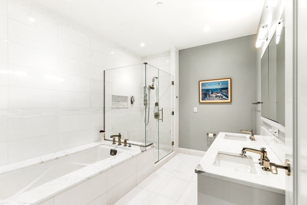 50 Liberty Dr #10K Boston, MA 02210