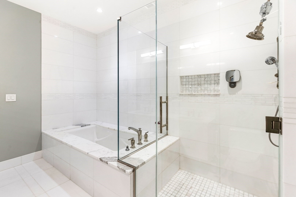 50 Liberty Dr #10K Boston, MA 02210