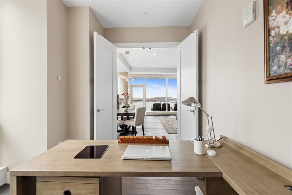 50 Liberty Dr #10K Boston, MA 02210