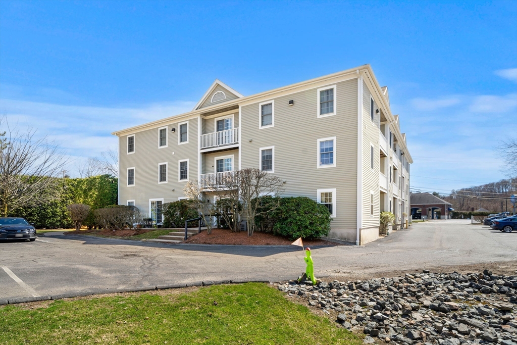 234 Water St #205 Wakefield, MA 01880