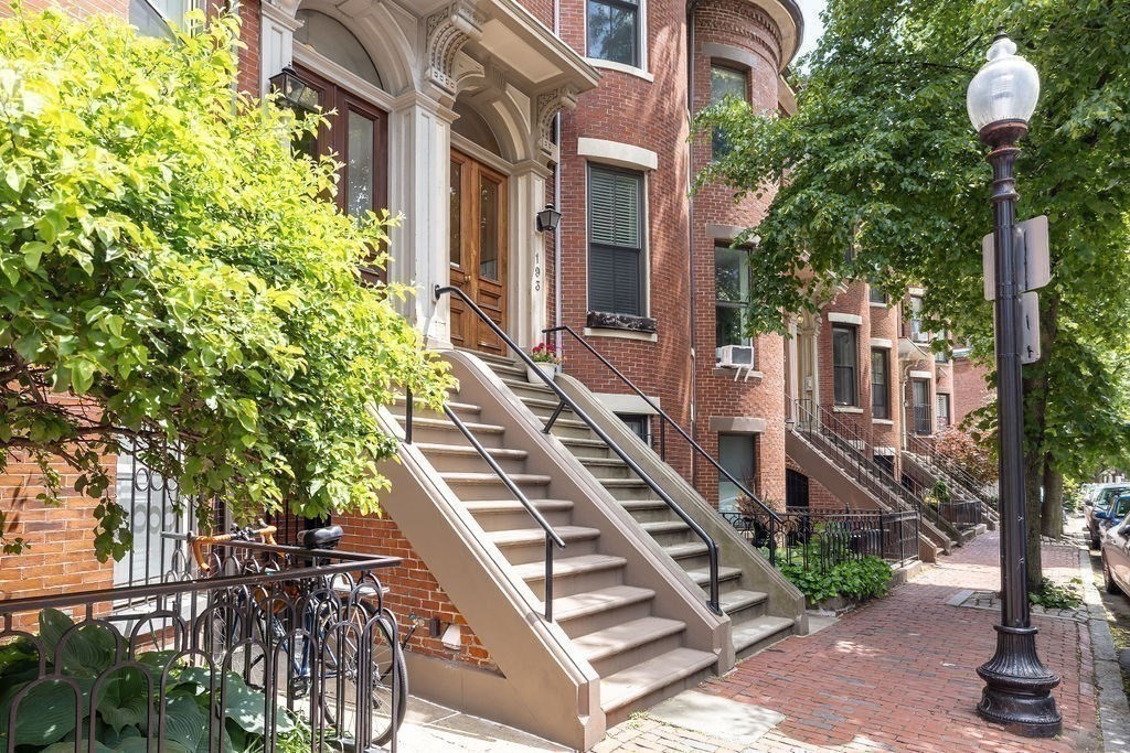 193 West Canton St #2