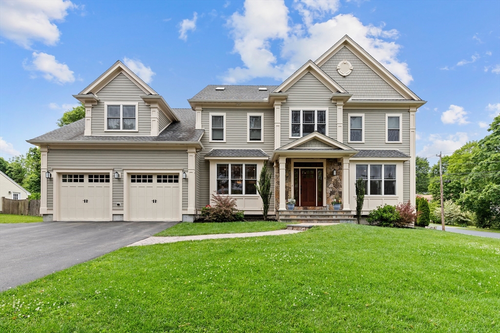 1 Apollo Cir