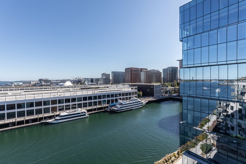 300 Pier 4th Blvd #PHM Boston, MA 02210 300 Pier 4th Blvd #PHM Boston, MA 02210