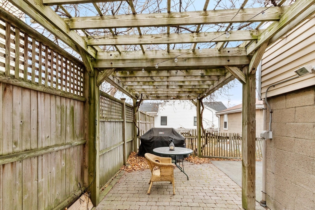 35 Richardson St #2 Wakefield, MA 01880