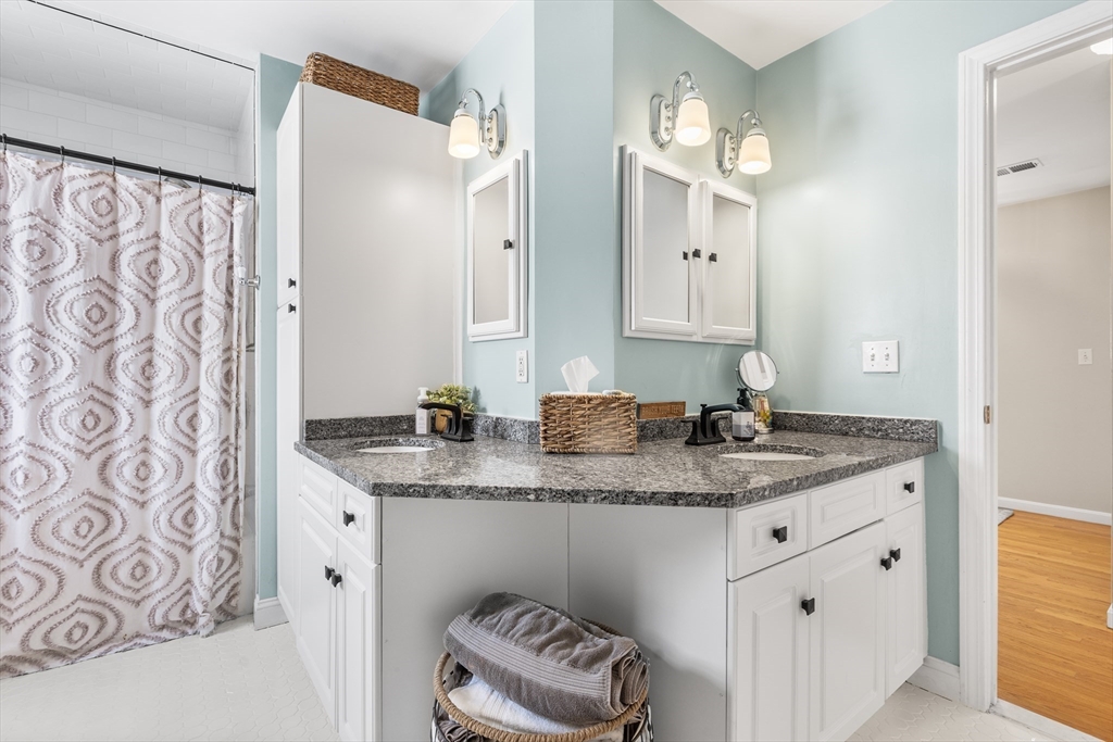 252 Albion St #3 Wakefield, MA 01880