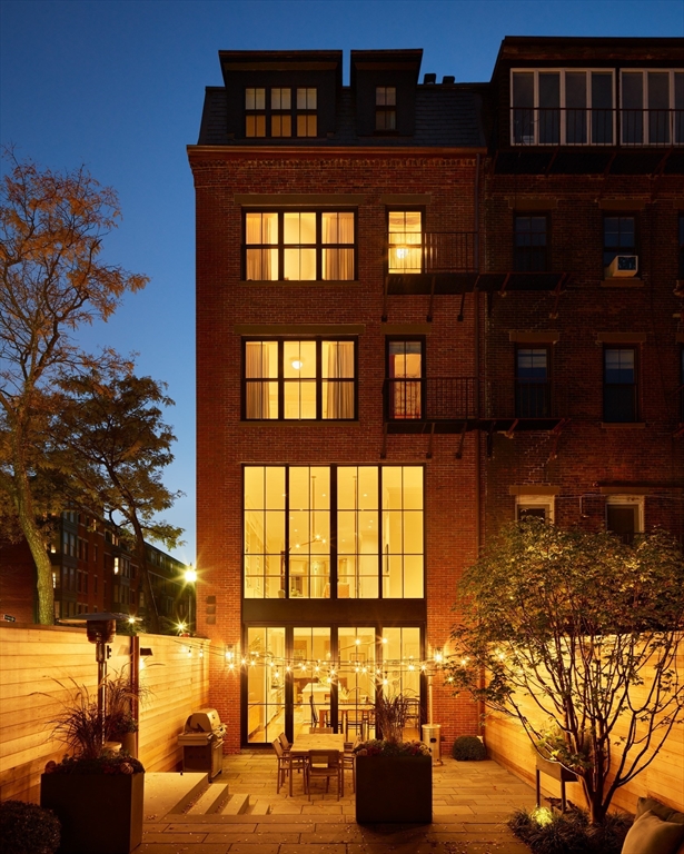 31 Worcester St Boston, MA 02118