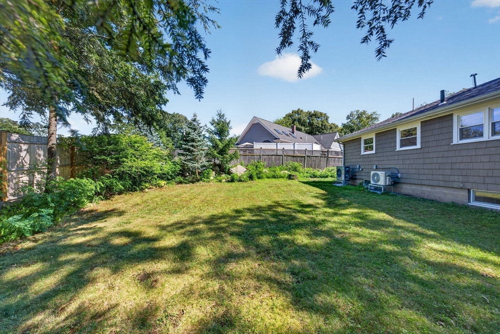 8 Everett St Wakefield, MA 01880