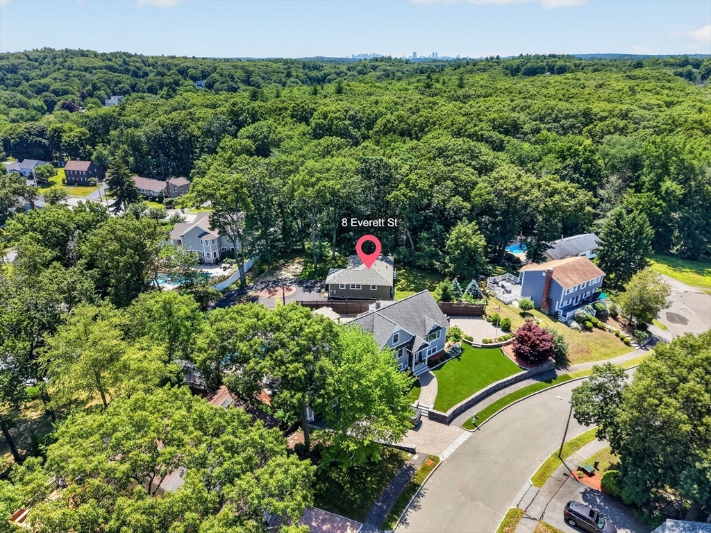 8 Everett St Wakefield, MA 01880