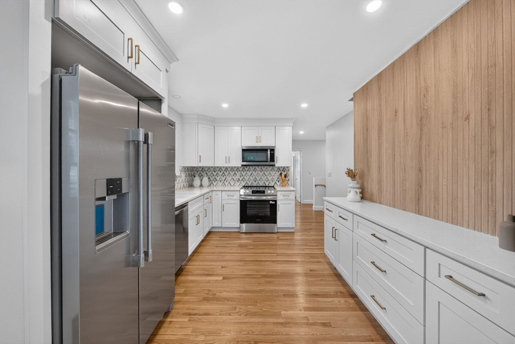 8 Everett St Wakefield, MA 01880