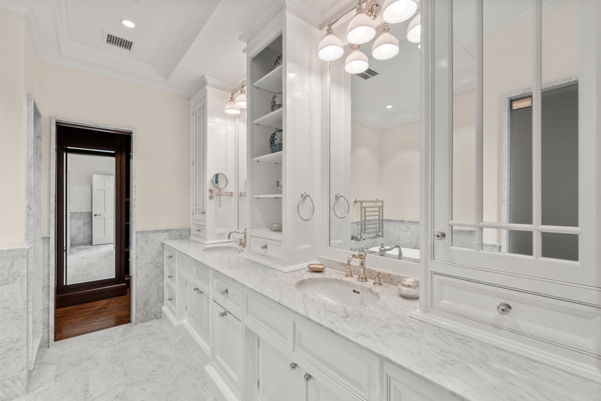 128 Beacon St #H Boston, MA 02116