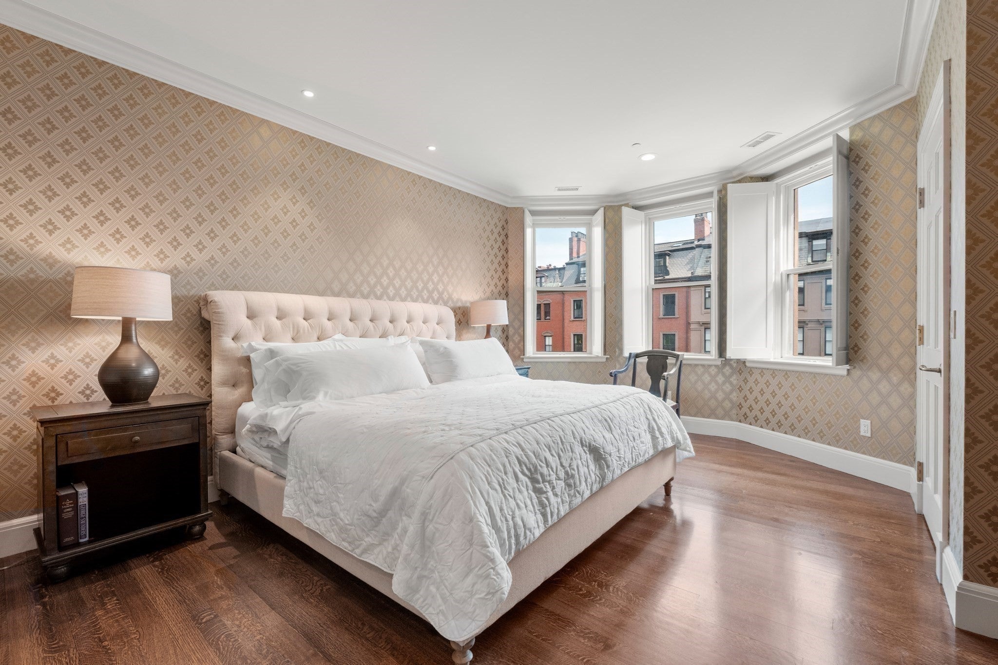 128 Beacon St #H Boston, MA 02116