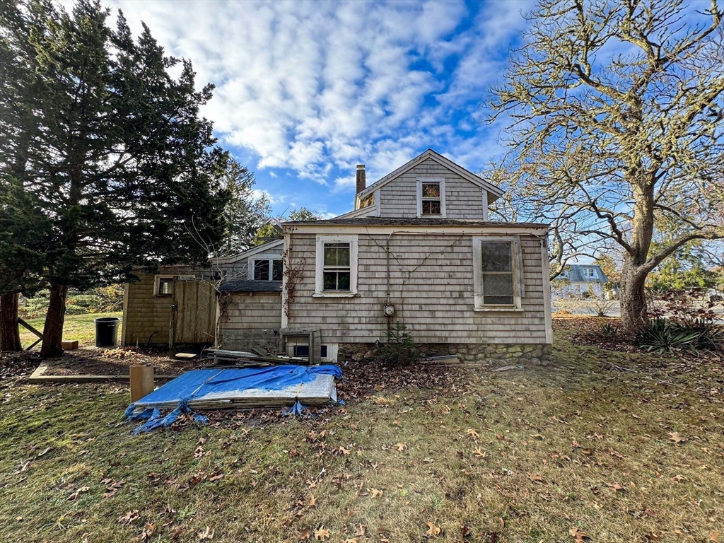 30 Pond St Barnstable, MA 02655