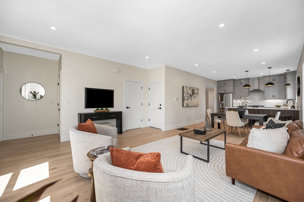 13 Chestnut St #1 Wakefield, MA 01880