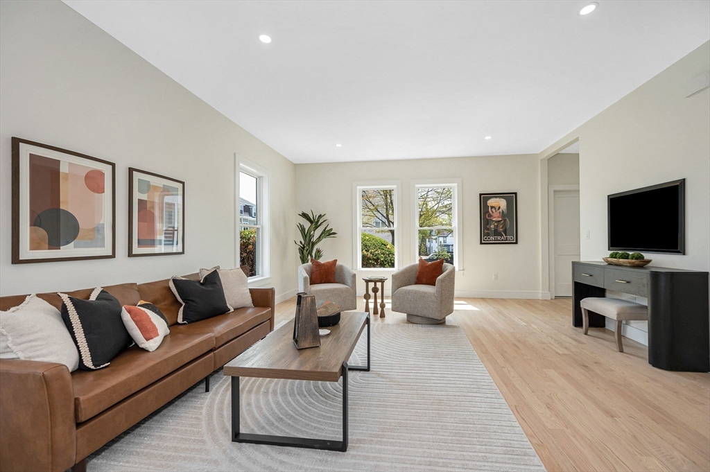 13 Chestnut St #1 Wakefield, MA 01880