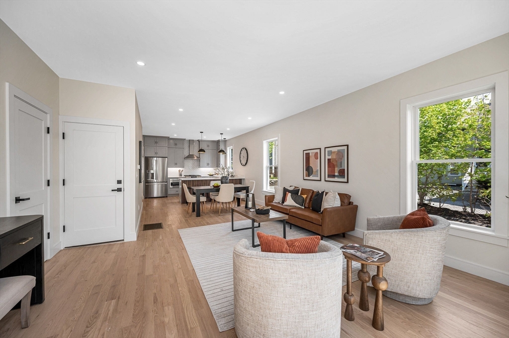 13 Chestnut St #1 Wakefield, MA 01880