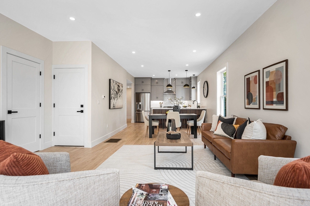 13 Chestnut St #1 Wakefield, MA 01880