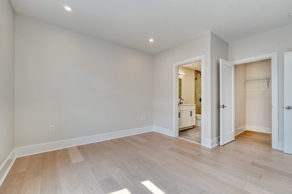 62 Foundry St #305 Wakefield, MA 01880