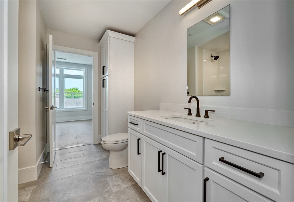 62 Foundry St #305 Wakefield, MA 01880